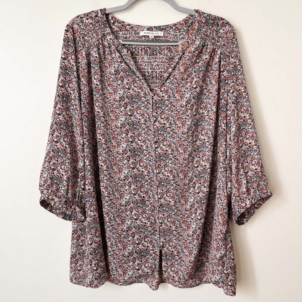 Rose & Olive Floral V‎ Neck Button Front Blouse Top Womens Plus 1X Smocked